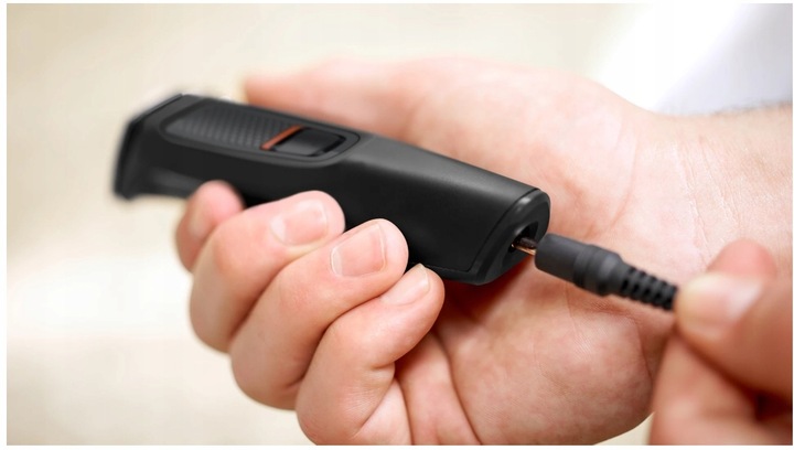 MASZYNKA TRYMER PHILIPS DO WŁOSÓW ZAROSTU BRODY GOLARKA BEZPRZEWODOWA