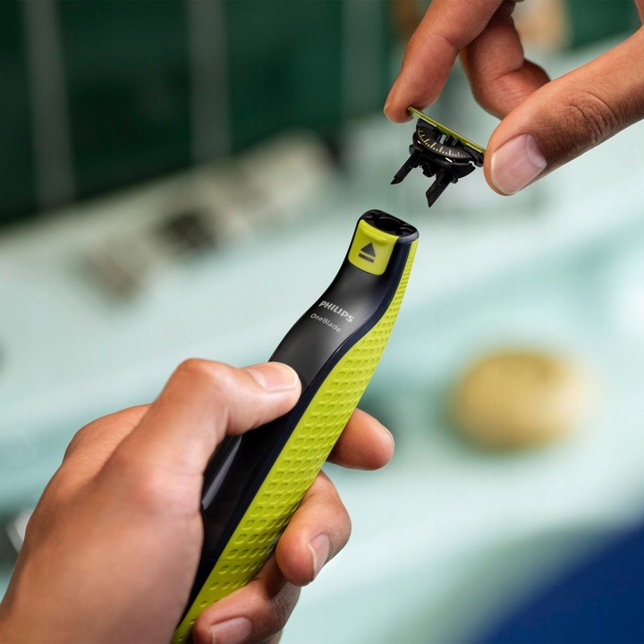 Golarka Philips OneBlade z ostrzem 360 i 3 nasadkami do zarostu