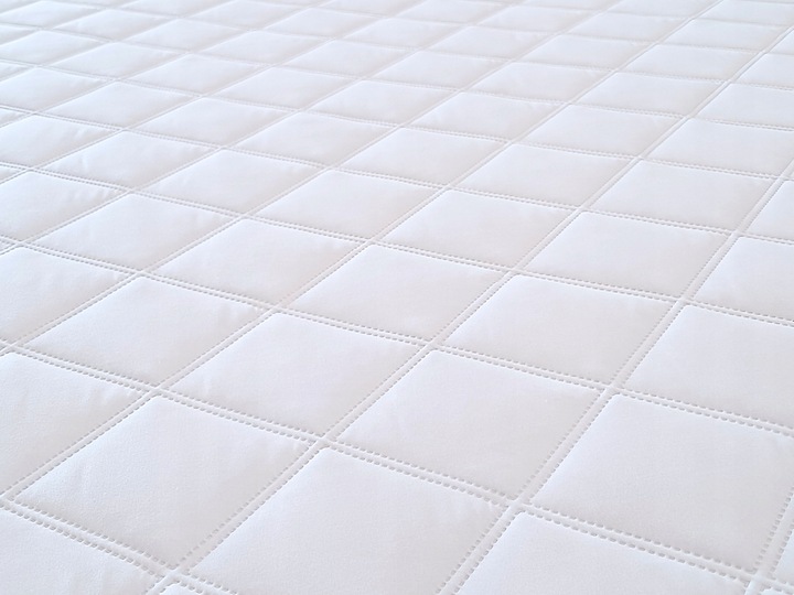 Materac 140x200 kieszeniowy ŚREDNIO TWARDY pocket 7 stref BLANCO