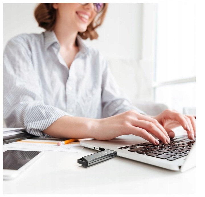 Pendrive Adata Elite UE800 256GB USB 3.2 Type-C - Szybki Transfer Danych