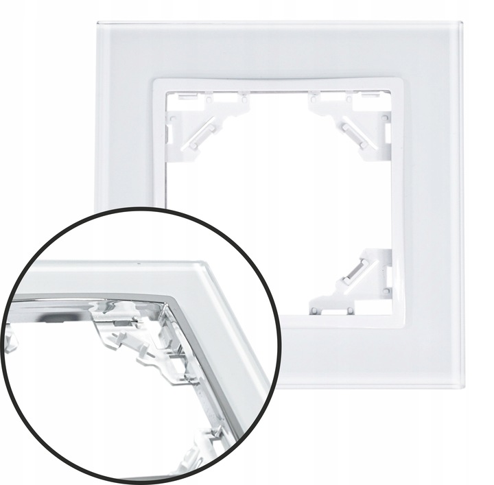 QUADRA RAMKA POTRÓJNA SZKLANA BIAŁA WŁĄCZNIK 3