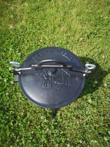 KOCIOŁEK ŻELIWNY EMALIOWANY BLUMMENFELD 10L