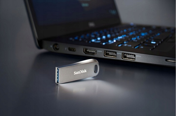 SanDisk Pamięć USB 3.1 pendrive Ultra Luxe 512 GB
