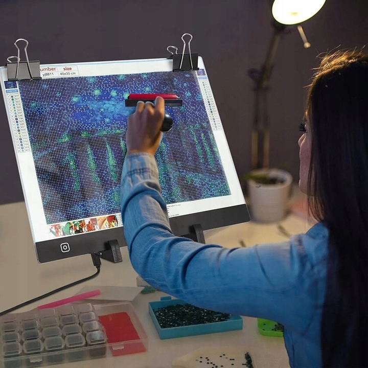 TABLET GRAFICZNY XL DESKA KREŚLARSKA DLA DZIECI RYSOWANIA LED A3 + GRATIS