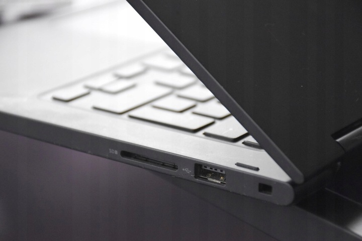 Dotykowy Dell Latitude 3390 2in1 | i5-8250U 8GB 256GB SSD | Windows 11