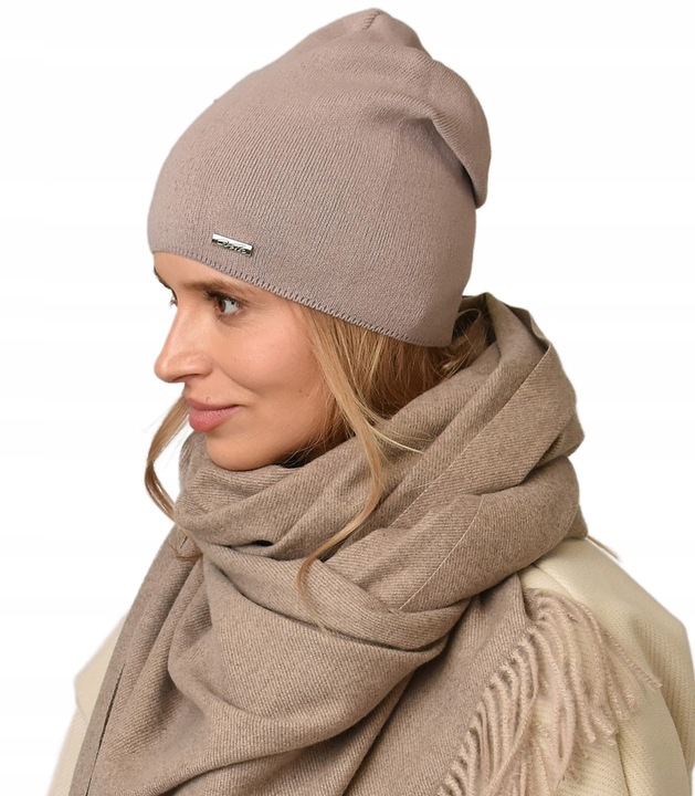 Jesienna CZAPKA damska nakrycie głowy polski producent latte gładka V3