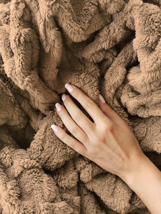 KOC WIKINGA PLED SKANDYNAWSKI GRUBY NARZUTA DWUSTRONNA ARIES 150x200 C. BEŻ