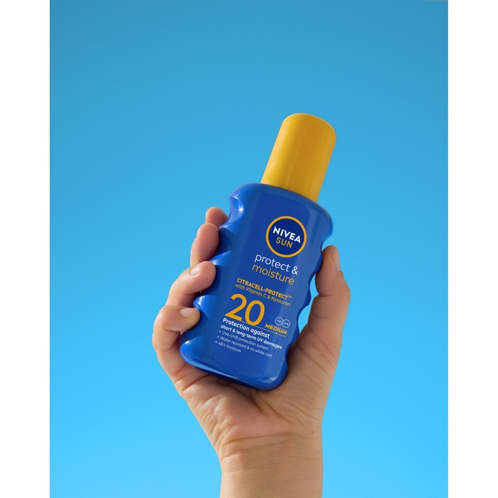 Nivea Sun Protect & Moisture SPF 20 SPRAY Nawilżający 200 ml 7674
