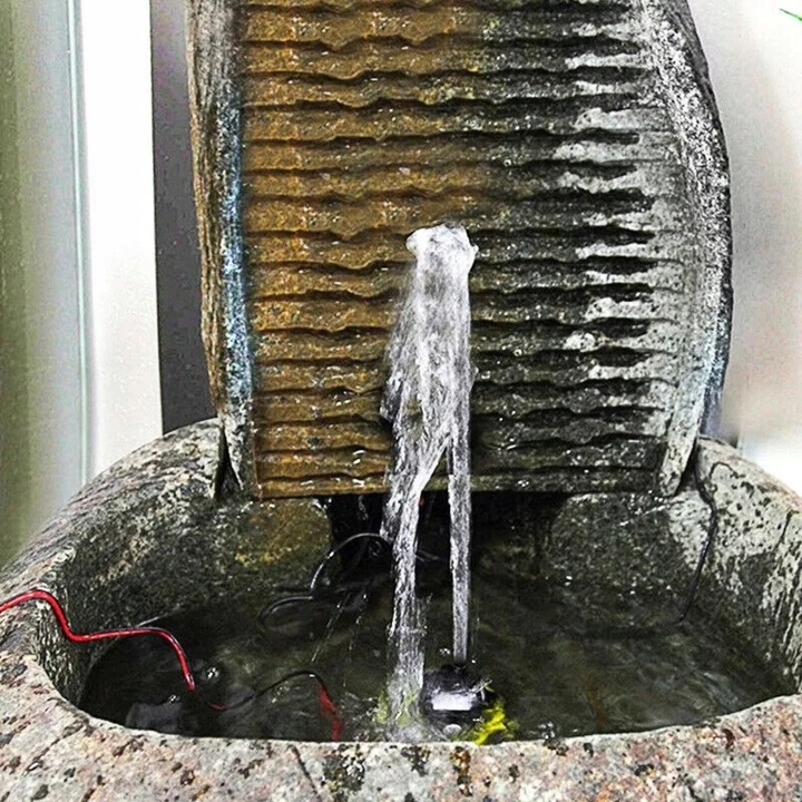 POMPA POMPKA DO WODY CIECZY OBIEGOWA ELEKTRONICZNA DO AKWARIUM 240L/H