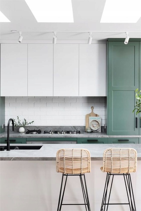 Reflektor szynowy LED lampa na żarówkę 8x GU10 + szynoprzewód 2m