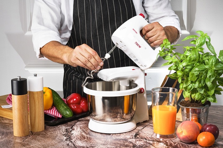 Mikser ręczny z misą biały 700W MPM MMR-21Z