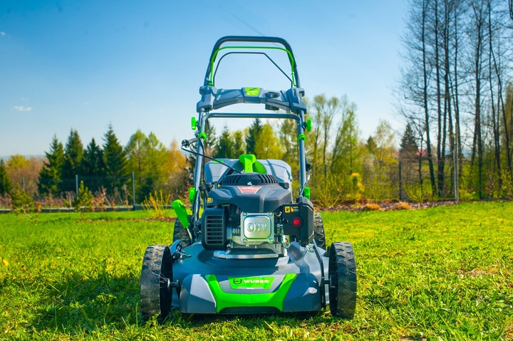 KOSIARKA SPALINOWA DO TRAWY Z NAPĘDEM ROZRUSZNIK MOCNA SILNIK LONCIN +