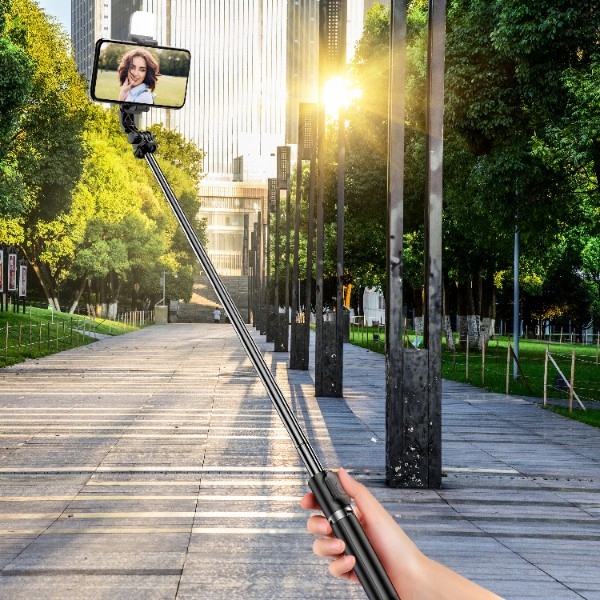 SELFIE STICK STATYW KIJEK DO TELEFONU Z PILOTEM LAMPA LED BLUETOOTH TRIPOD