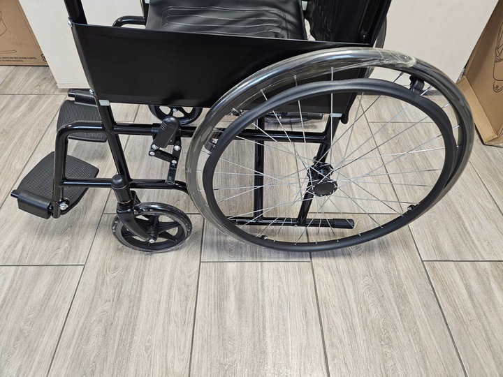 Wózek inwalidzki stalowy KJT811E 15,5 kg Cena bez refundacji