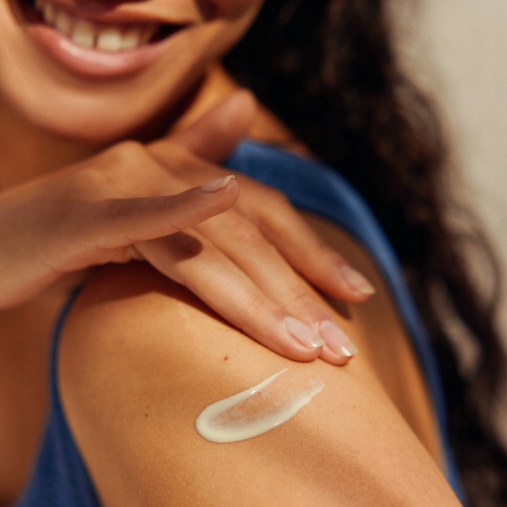 NIVEA SUN Protect & Moisture Balsam do opalania SPF 20, 200 ml