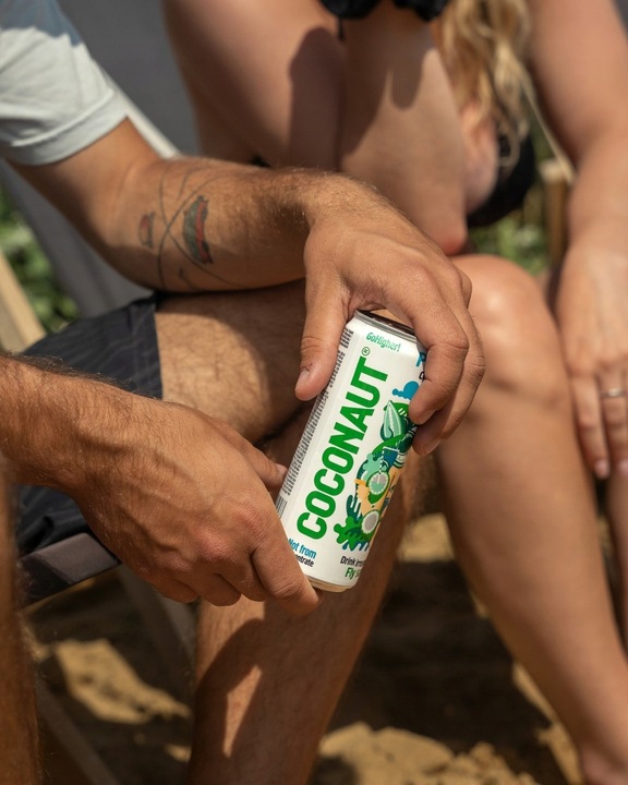 Woda Kokosowa Niegazowana Coconaut Puszka 320 ml W ZESTAWIE TANIEJ 10x szt