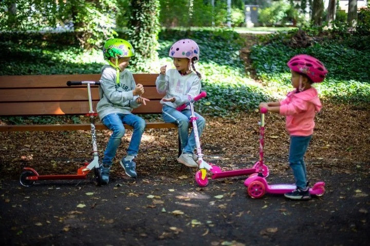 KASK SPORTOWY DLA DZIECI ROWEROWY DZIECIĘCY REGULOWANY MYSZKA MINNIE 52-56