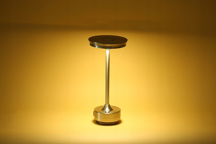 BEZPRZEWODOWA LAMPKA NOCNA DOTYKOWA LED DO RESTAURACJI HOTELU 3 TRYBY