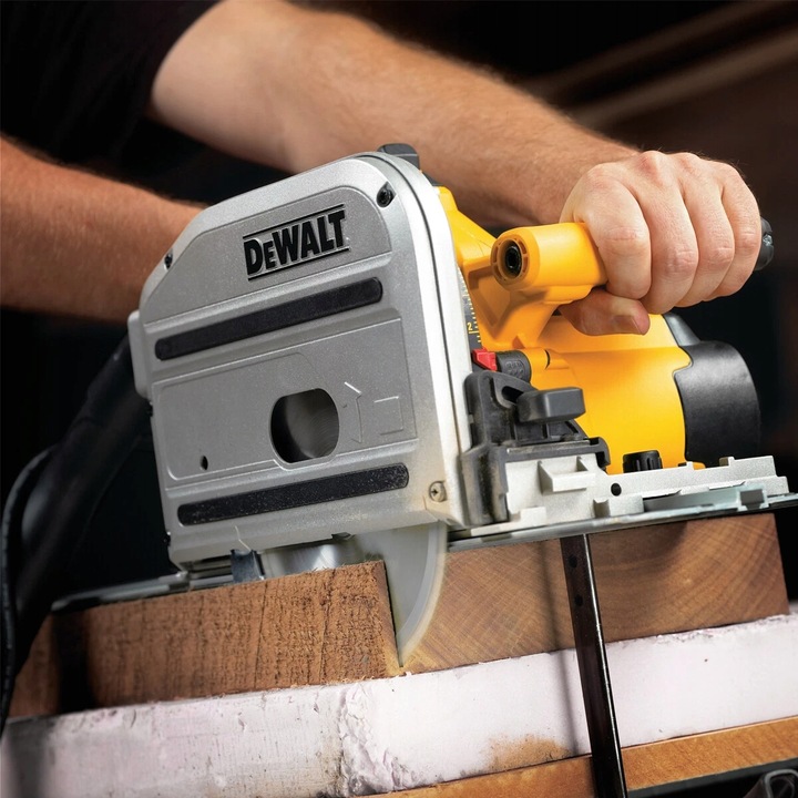 ZAGŁĘBIARKA DEWALT DWS520KTR 55mm 1300W + KUFER TSTAK SZYNA DWS5022