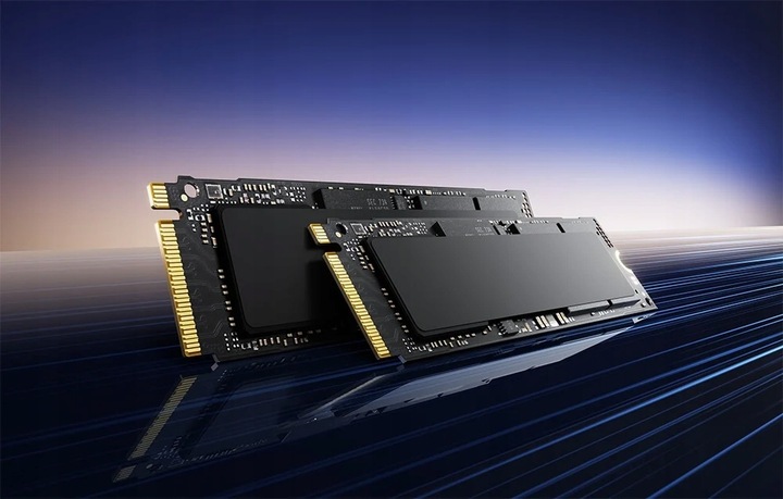 Komputer Mini PC Minisforum 790S7 R9 7940HX Barebone Radeon 610M