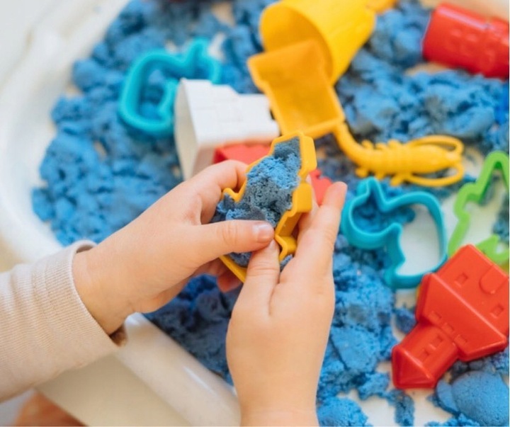 Piasek Kinetyczny 3kg Zestaw Dla Dziecka Basen Foremki Foremki Na Prezent