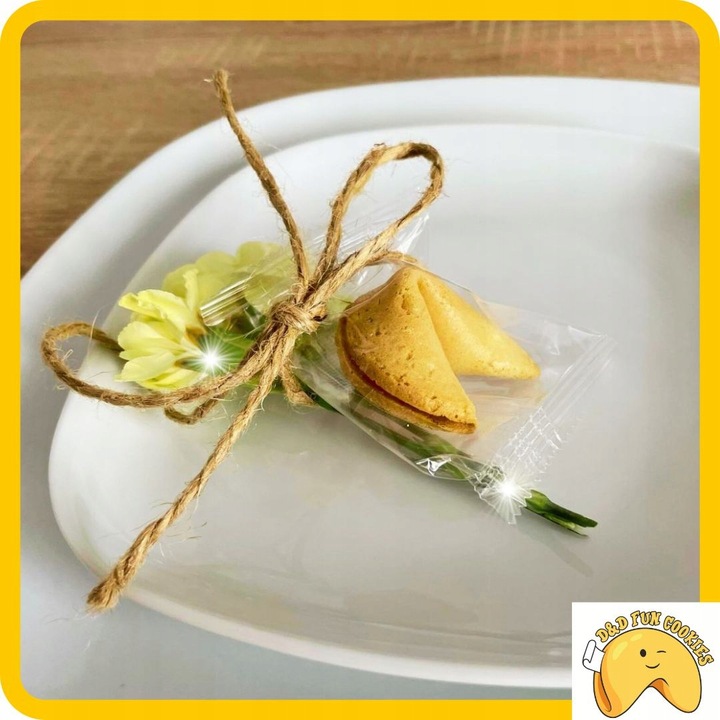 CHIŃSKIE CIASTECZKA Z WRÓŻBĄ klasyczne 100 sztuk MAGIA PRZEZNACZENIA