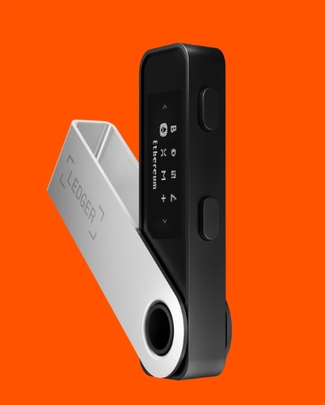 Portfel Ledger nano S PLUS wallet kryptowaluty BTC ETH XRP ADA SOL DOGE XLM