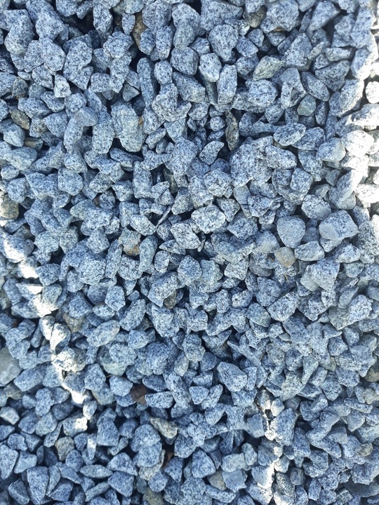 Grys granit 8-16 dalmatyńczyk kamień ozdobny ogrodowy 20 kg