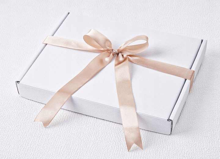 OBRAZEK PAMIĄTKA PIERWSZEJ KOMUNII ŚWIĘTEJ PREZENT NA KOMUNIĘ Z GRAWEREM