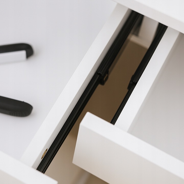 TOALETKA KOSMETYCZNA BIAŁA Z LUSTREM I OŚWIETLENIEM LED SUNNY +