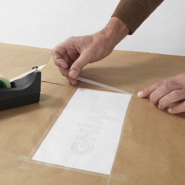 Farba Do Tkanin W Sprayu Ghiant Czarna 150 ml