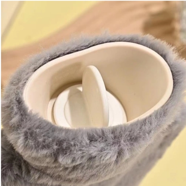 DUŻY TERMOFOR NA WODĘ 1L W POKROWCU PLUSZOWY OGRZEWACZ GUMOWY W SWETERKU