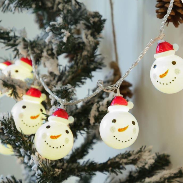 LAMPKI ŚWIĄTECZNE 10LED KURTYNA ŚWIETLNA ŚWIECĄCY BAŁWANEK NA BATERIE 2XAA