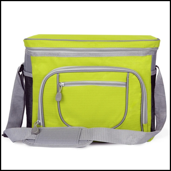 ZIELONA TORBA TERMICZNA IZOTERMICZNA 30L Z PASKIEM I KIESZONKAMI NA ŻYWNOŚĆ