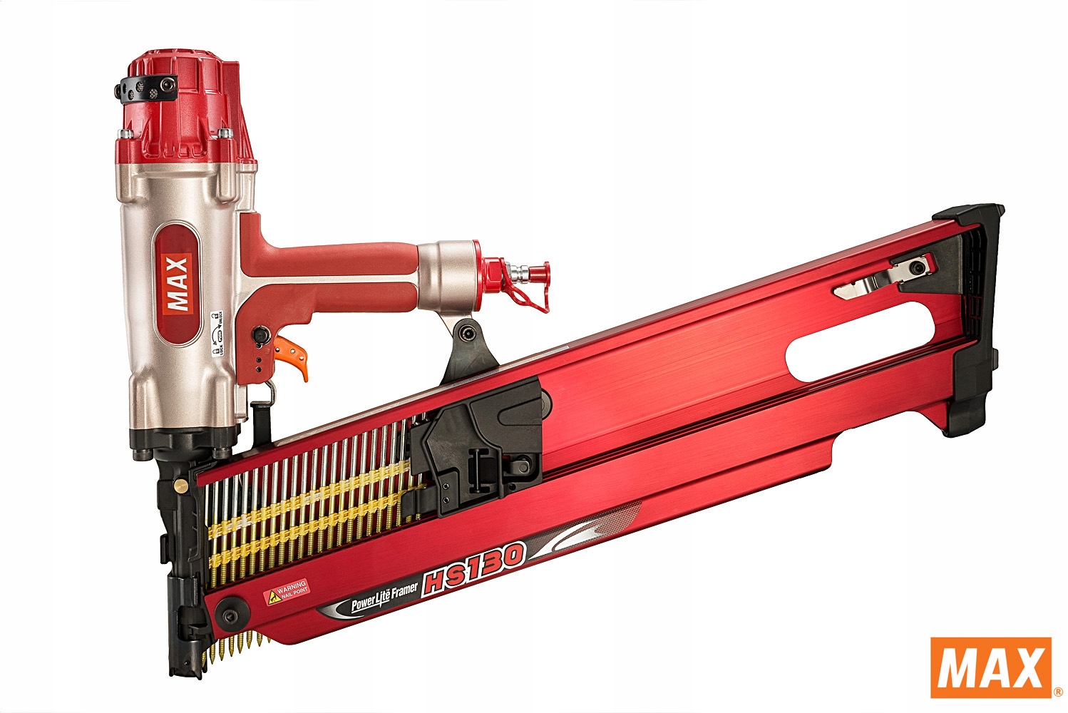 Gwoździarka MAX HS130 w użyciu na dachu