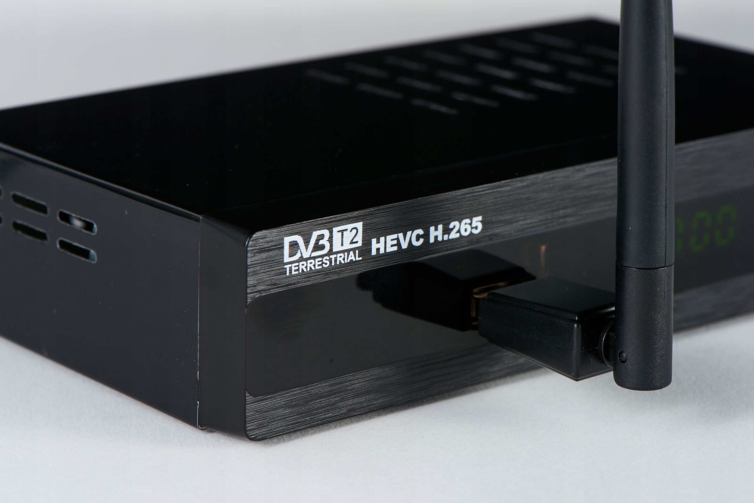 Tuner Dekoder DVBT2 DekoTV PRO2 Telewizji Naziemnej DVB-T2 HEVC H.265 DEKO