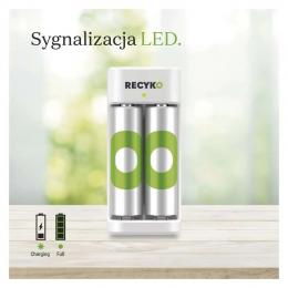 Nabíječka GP E221 + 2× AA ReCyko 2100mAh