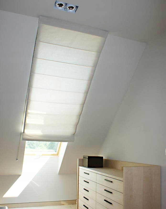 Roleta Rzymska Dachowa na Wymiar 12 Kolorów