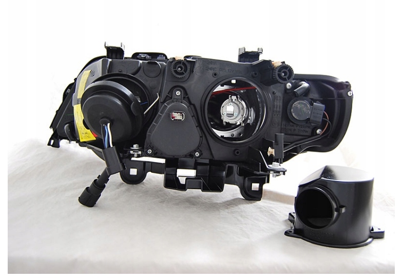 Lampy REFLEKTORY BMW X5 E53 99-03 D2S/H7 XENON LED