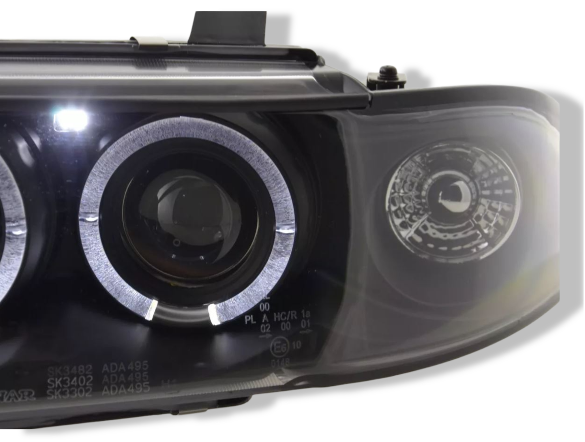 Nowoczesne LAMPY REFLEKTORY SOCZEWKOWE DO AUDI A4 OD 1994 DO 1998  NOWE