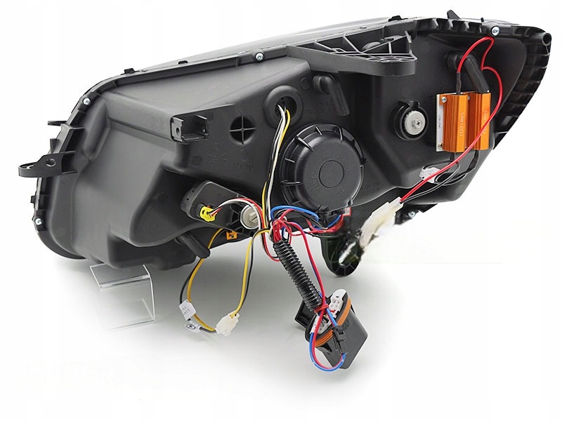 LAMPY MERCEDES C W205 14-18R LED BAR DO JAZDY DZIENNEJ DYNAMICZNY KIER.