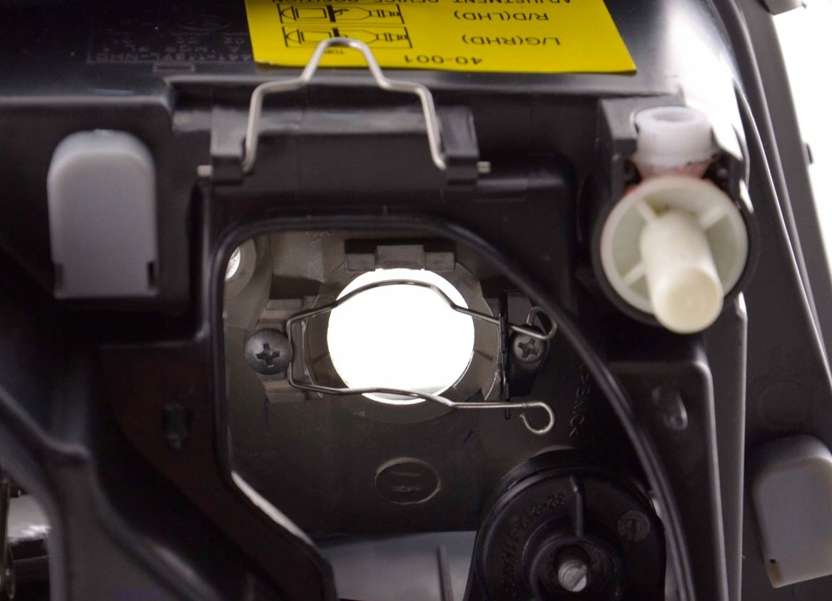 Nowoczesne LAMPY REFLEKTORY DO AUDI A4 B5 OD 1999 DO 2000 Roku DEPO Nowe