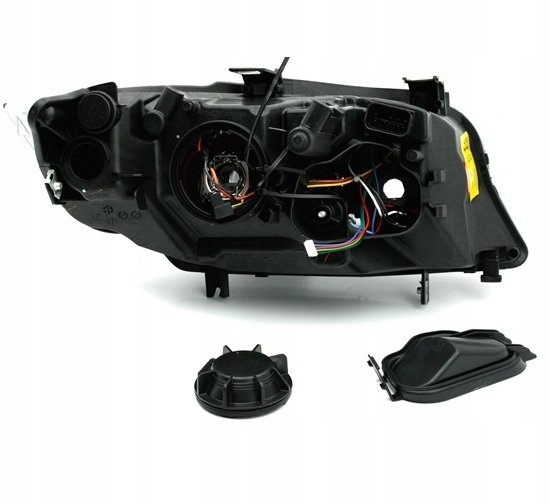 Lampy Reflektory BMW E90 E91 05-08R KIERUNEK LED
