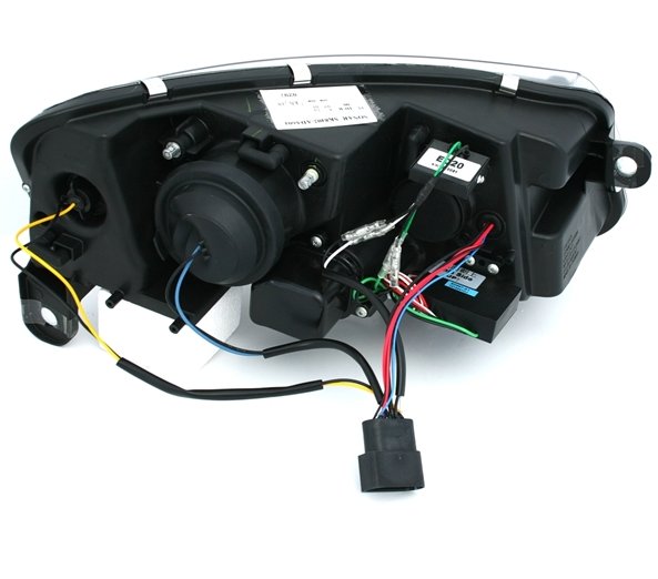 LAMPY  REFLEKTORY DO AUDI A6 C6 4F OD 04.2004 DO 2008 LED Xenon DO DZIENNEJ