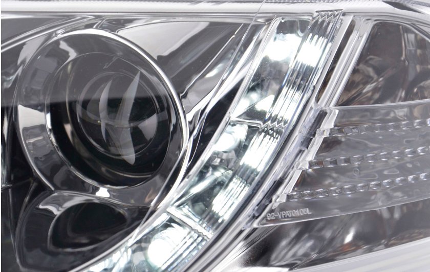 Lampy Reflektory PASSAT B5 3BG 01-04r Do DZIENNEJ