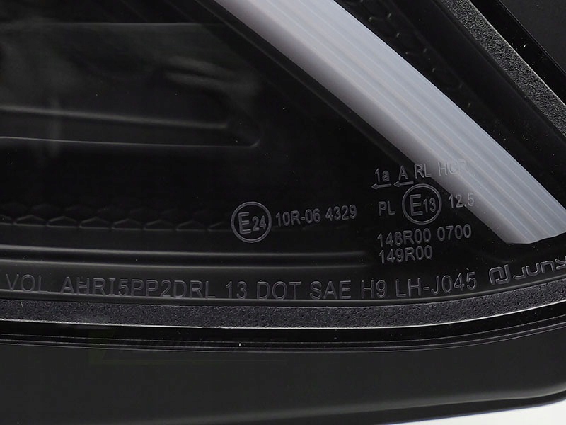 LAMPY MERCEDES C W205 14-18R LED BAR DO JAZDY DZIENNEJ DYNAMICZNY KIER.