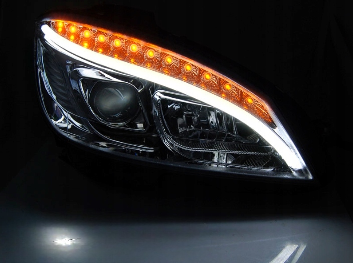LAMPY REFLEKTORY Do MERCEDES W204 C-KLASA Od 2007 Do 2010 Roku CHROME LED
