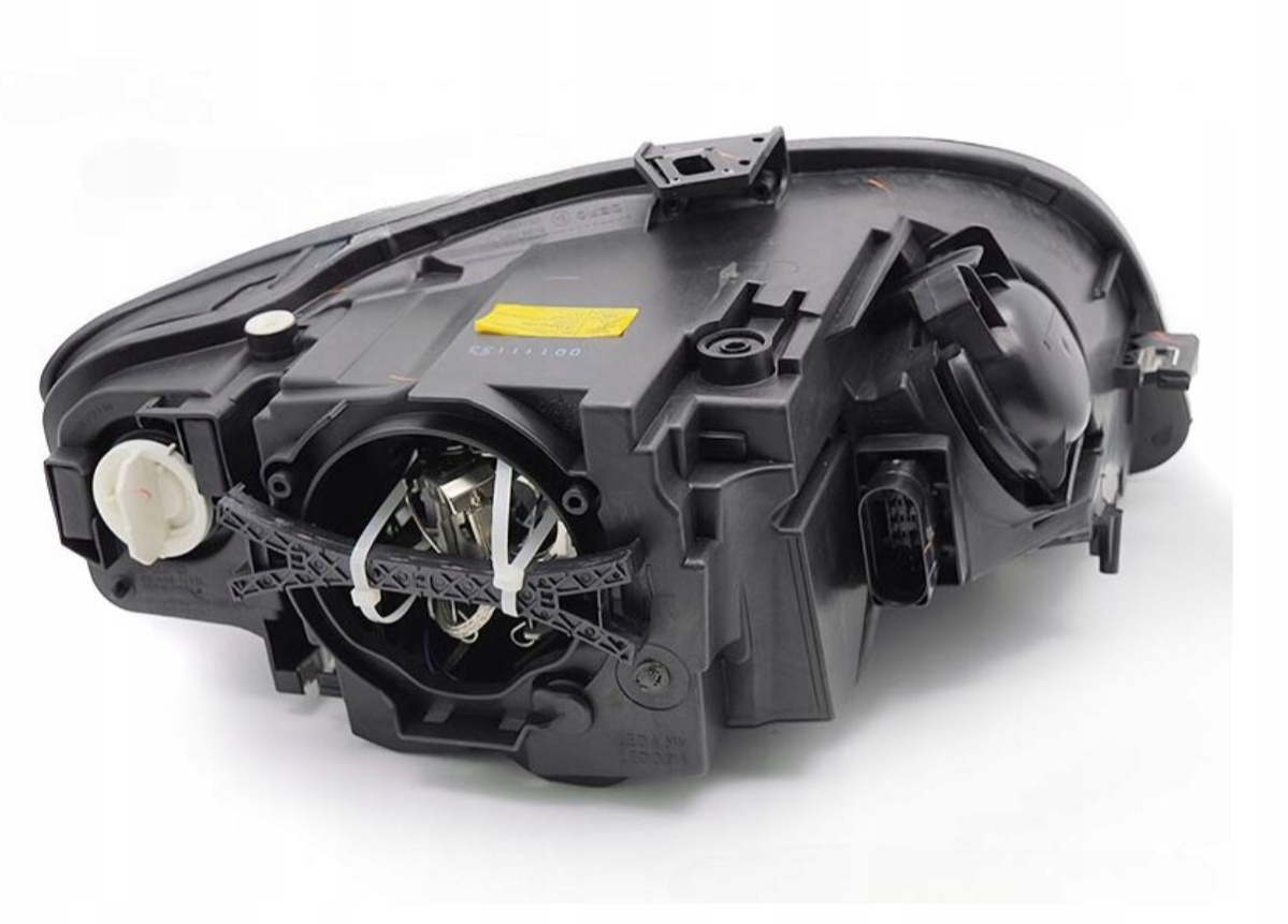 NOWE Niesamowite LAMPY REFLEKTORY XENON Do AUDI A4 B7 Od 2004 Do 2008