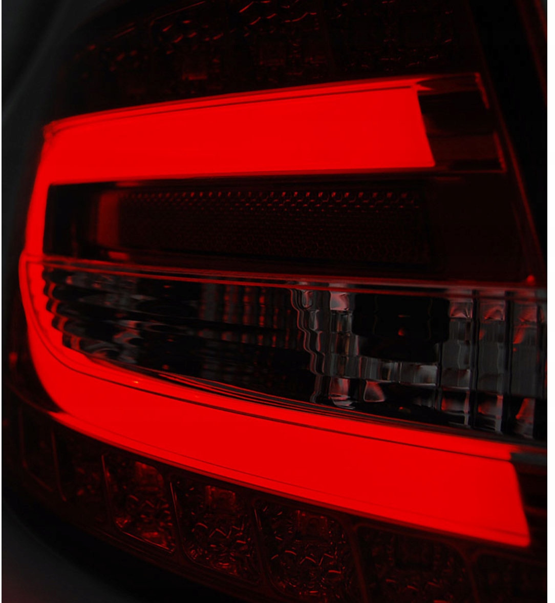 NOWE Lampy TYLNE Do AUDI A6 C6 4F SEDAN Od 2004 Do 2008 LED BAR RED 6 PIN