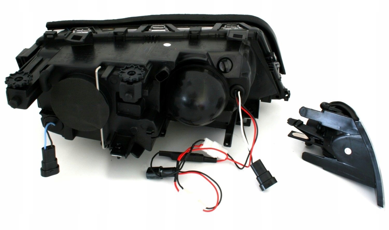 LAMPY REFLEKTORY Do BMW E46 COUPE CABRIO Od 1999 Do 2003 BIAŁE RINGI LED